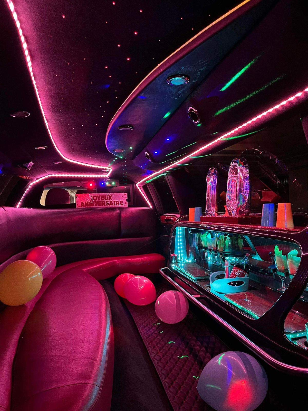 Reserver location de limousine pour 3 heures Confiance et rapidité pour chaque trajet.